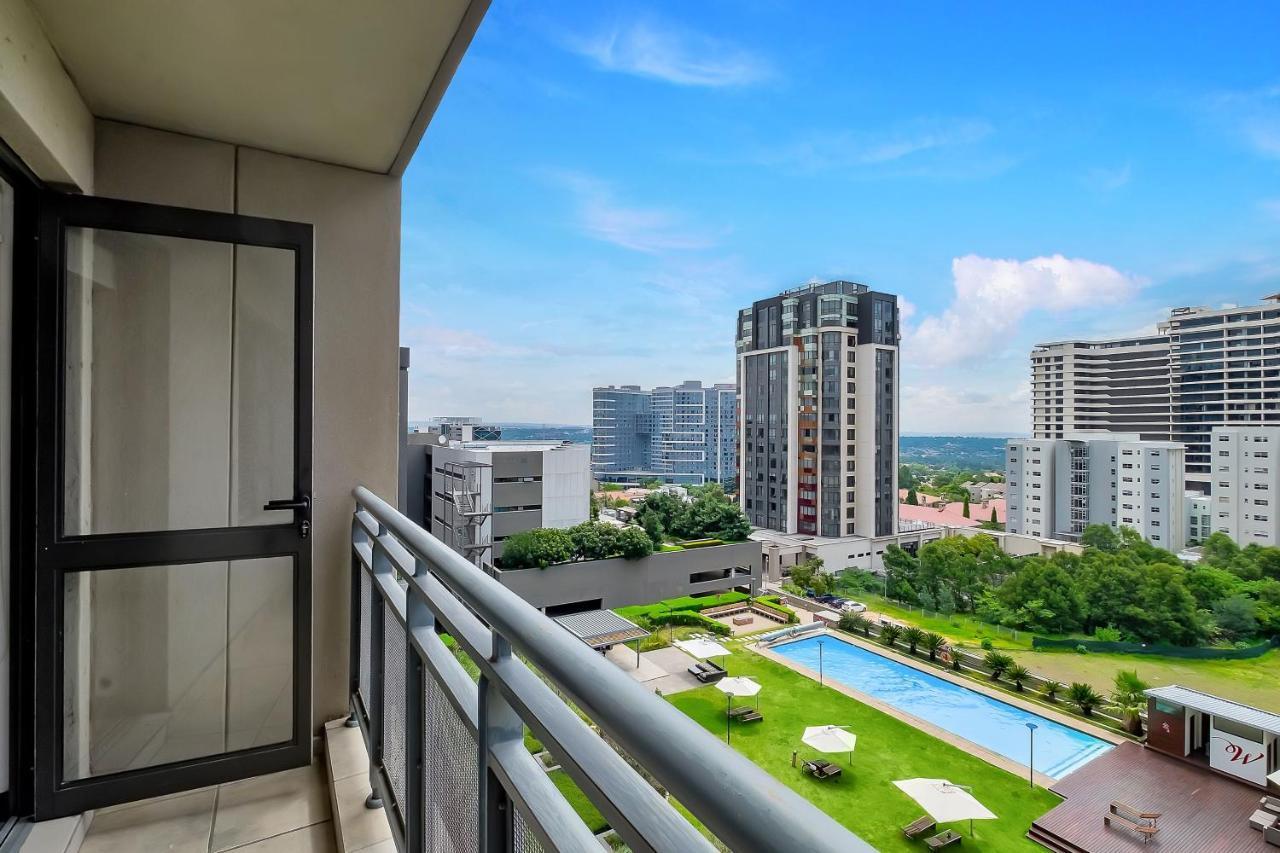2 Bedroom 2 Bath Luxury - Sandton Cbd Johannesburg Esterno foto
